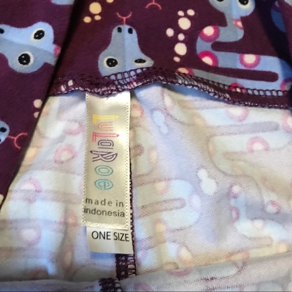 LuLaRoe Snake Leggings Size OS Purple and Gray - Picture 4 of 5